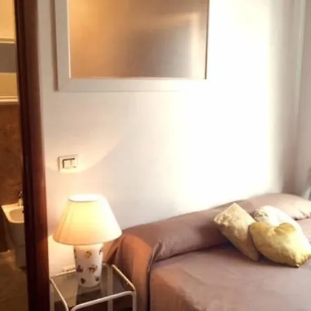 Apartment Lucy's Houses - Vittoria Arancio